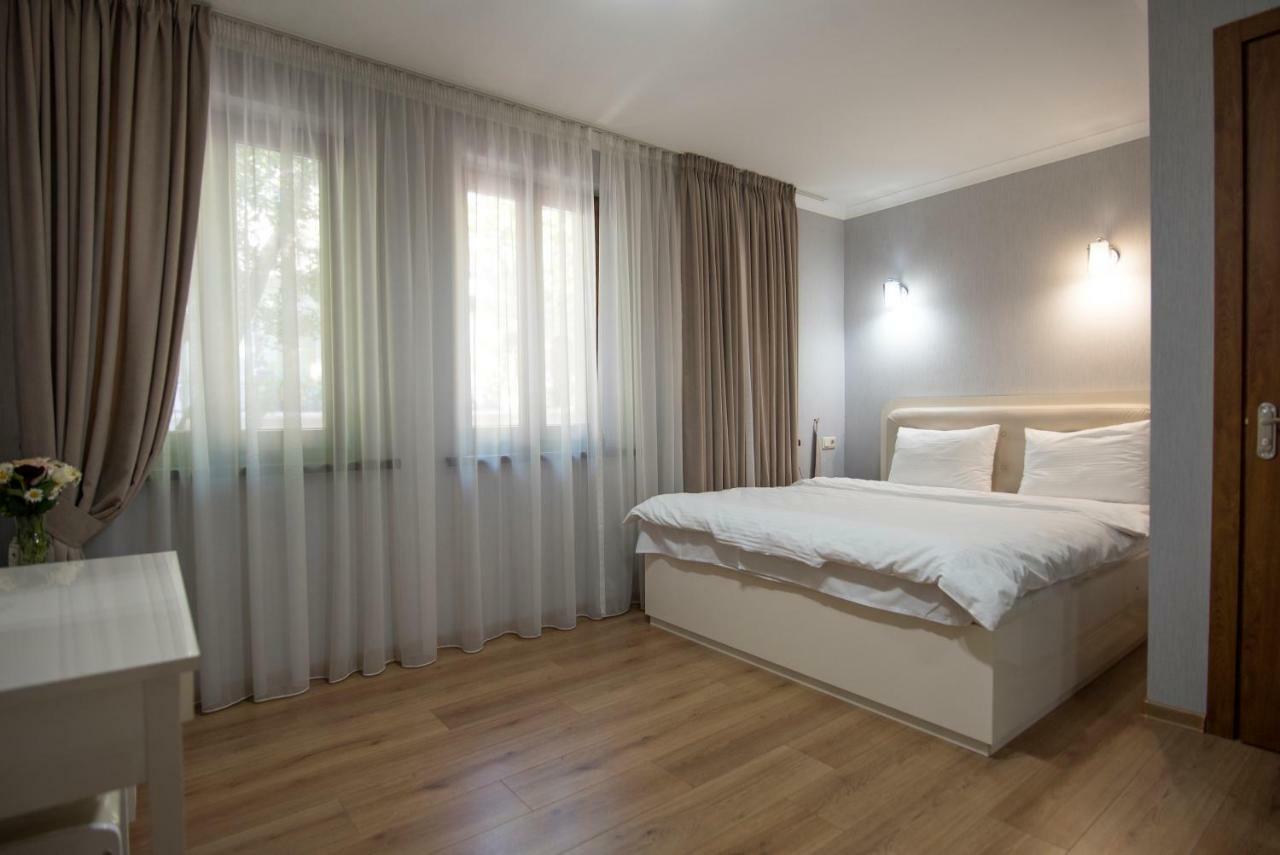 Sama Grand Hotel Tbilisi Luaran gambar
